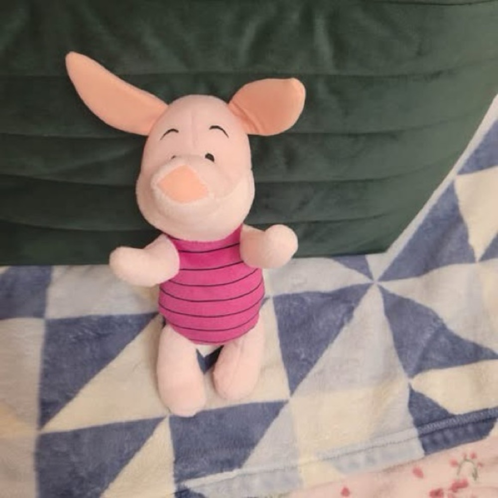 Disney Store Authentic Piglet Winnie
The Pooh 10" Inch Plush Stuffed Animal